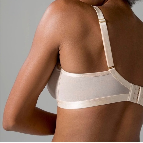 Soma Unbelievable Minimizer Bra - Picture 3 of 10